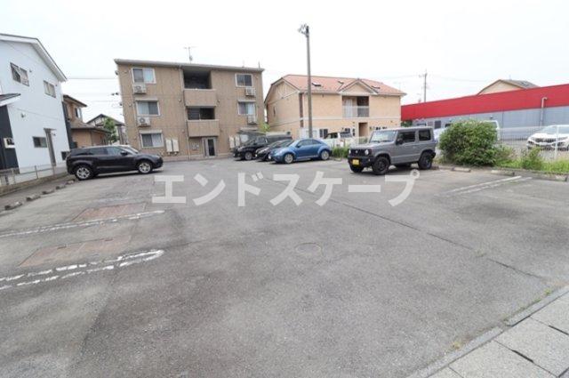 駐車場　高崎、前橋のお部屋探しはエンドスケープまで！お客様の理想お聞