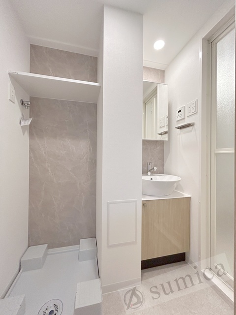 洗面設備　洗面脱衣所付き！独立洗面台が便利です♪♪