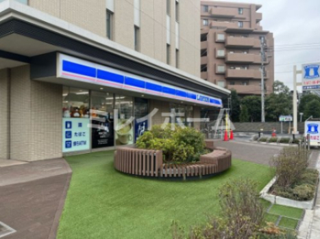 コンビニ　ローソン 品川南大井五丁目店（コンビニ）まで150m