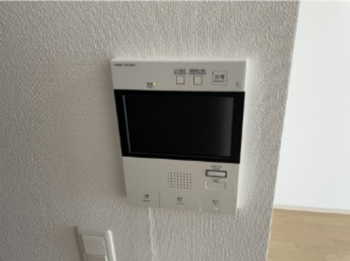 セキュリティ　モニターホン　※同タイプの部屋のお写真です