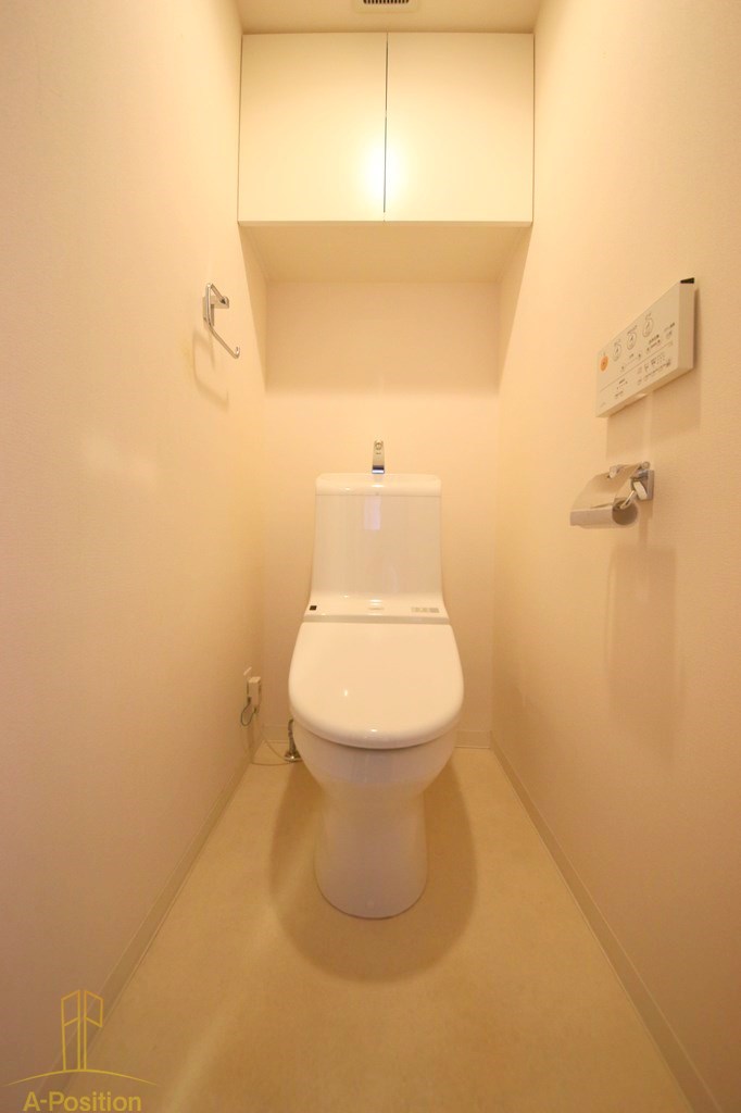 トイレ　エステムプラザ心斎橋EASTIVブランディア