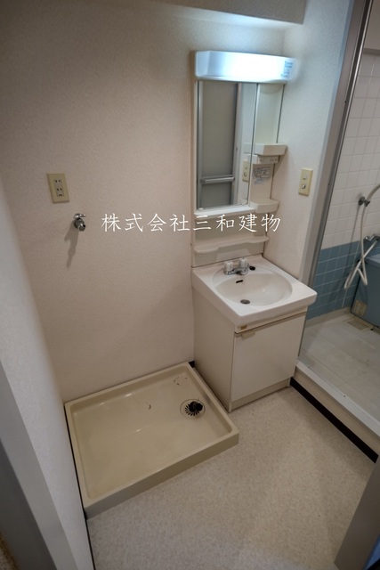 洗面設備　同間取り別室の参考写真です