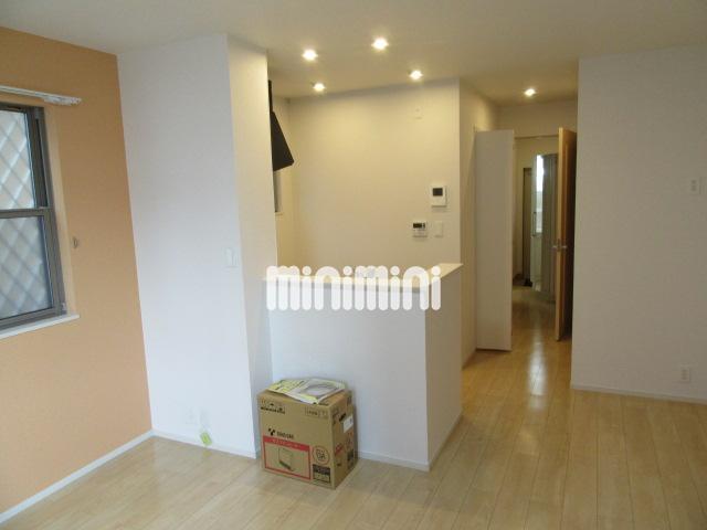 居室・リビング　１１．９帖のお部屋です。日当り良好です。