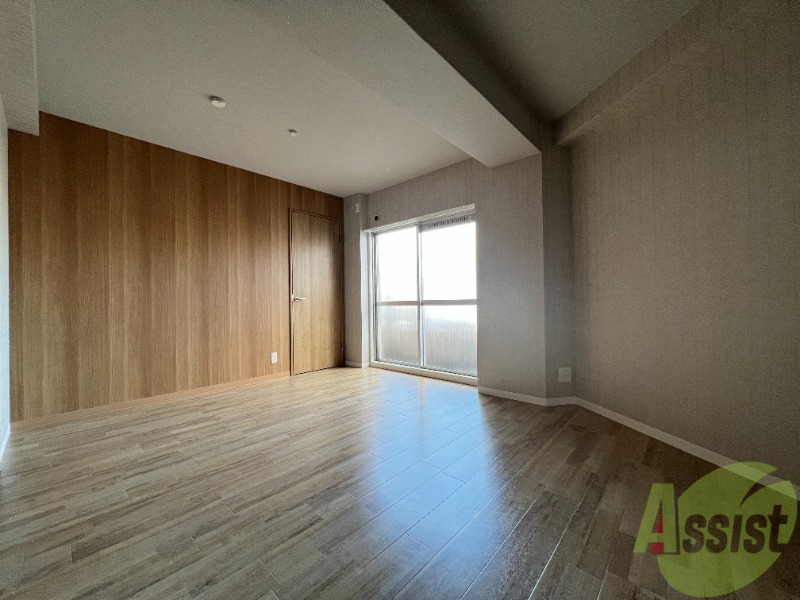 その他部屋・スペース　足を伸ばして、ゆっくりできる大きなバスルームですよ。