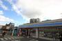 コンビニ　ローソン　阪急茨木市駅南店（コンビニ）まで220m