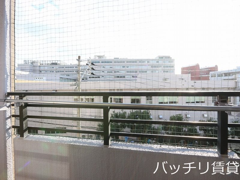 バルコニー　別号室の画像。現況を優先します。