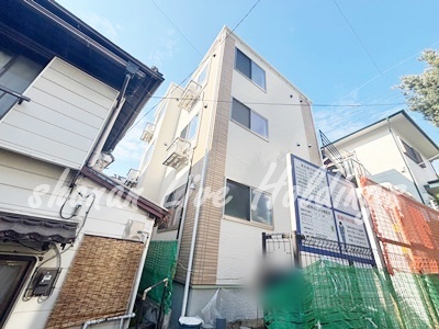 建物外観　人気の横須賀中央エリア♪駅徒歩4分の好立地