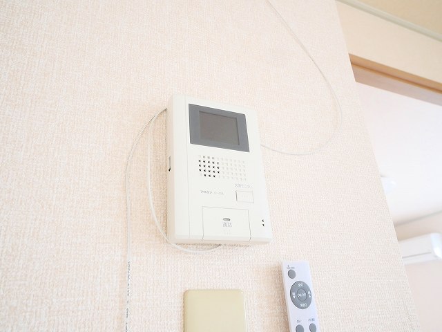 セキュリティ　モニター付きインターホン完備