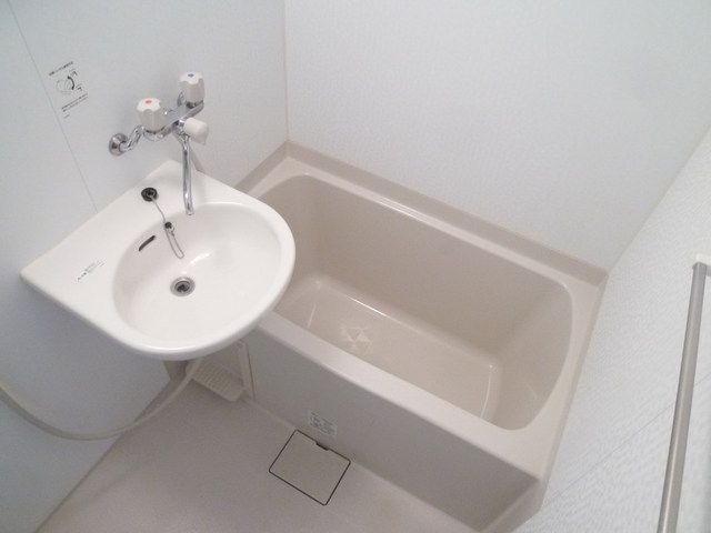 バス・シャワールーム　NULL