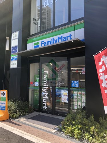 コンビニ　ファミリーマートひばりヶ丘駅北口店（コンビニ）まで93m