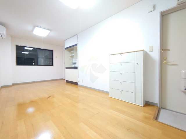 居室・リビング　クレエ中野