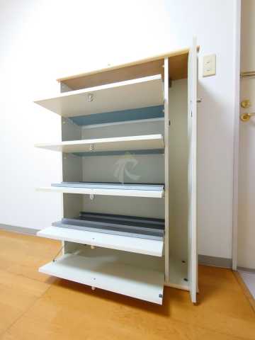 収納　クレエ中野