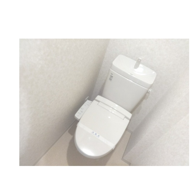トイレ　冬場の強い味方！温水洗浄便座！