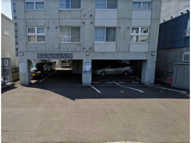 駐車場　駐車場