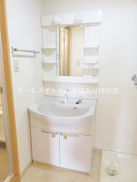 洗面設備　同型別部屋写真