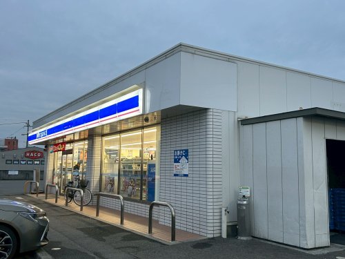 コンビニ　ローソン 西条産業道路店（コンビニ）まで669m