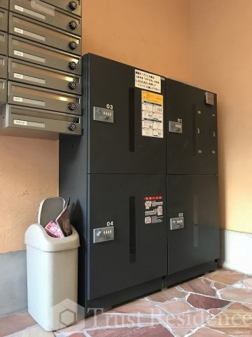 その他共有部分　モニタ付きオートロック・宅配BOX・敷地内ゴミ置場あり
