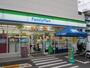 コンビニ　ファミリーマート 板橋坂下三丁目店（コンビニ）まで390m