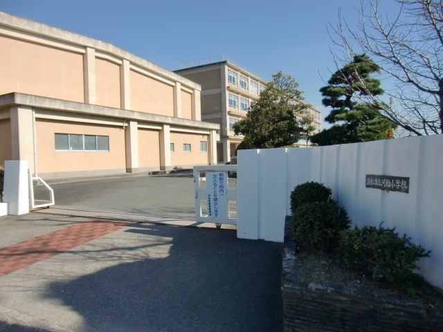 小学校　浜松市立河輪小学校（小学校）まで755m