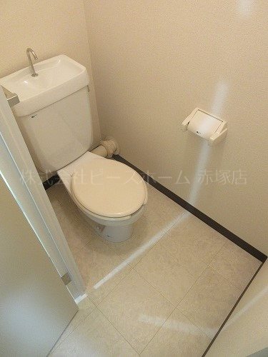 トイレ　※別号室参考写真