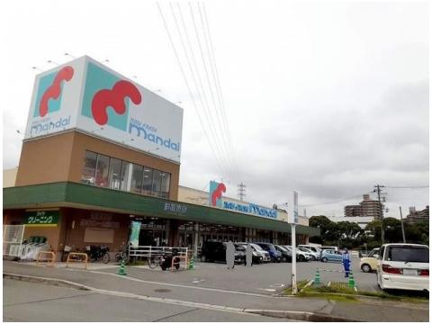 スーパー　万代 伊川谷店（スーパー）まで665m