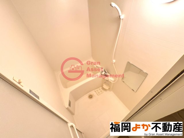 バス・シャワールーム　ゆったり過ごせるお風呂です