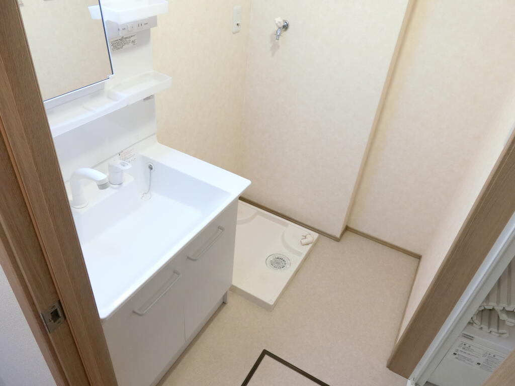 洗面設備　内観写真・動画・パノラマは同アパート中部屋のものです