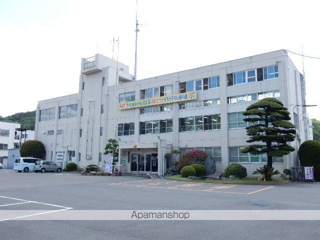 ファミリーヒルズ B棟の周辺写真