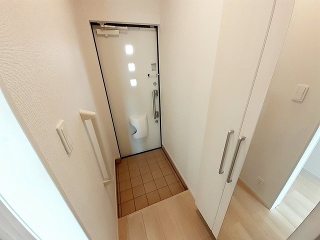 玄関　シンプルで使いやすい玄関です