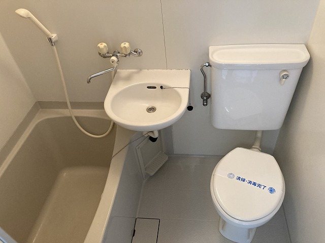 バス・シャワールーム　同物件別部屋