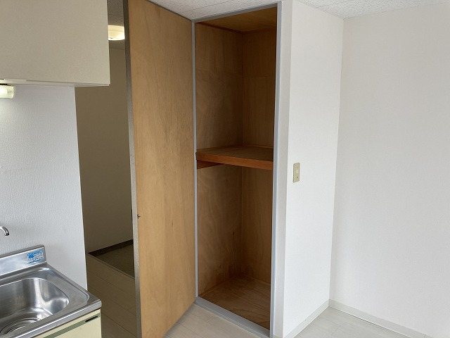 収納　同物件別部屋