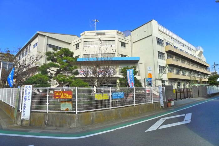 小学校　幸小学校（小学校）まで470m