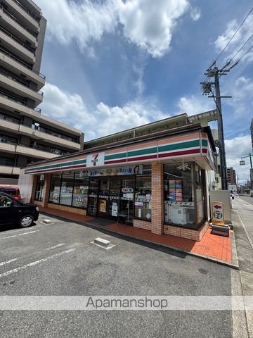 コンビニ　セブンイレブン（コンビニ）まで282m