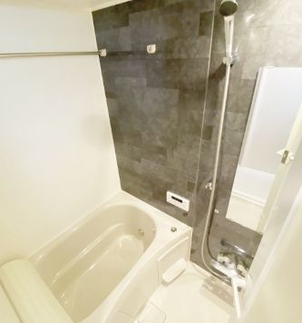 バス・シャワールーム　写真は同タイプ住居です。