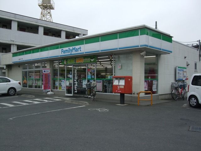 コンビニ　ファミリーマート川越旭町二丁目店（コンビニ）まで169m