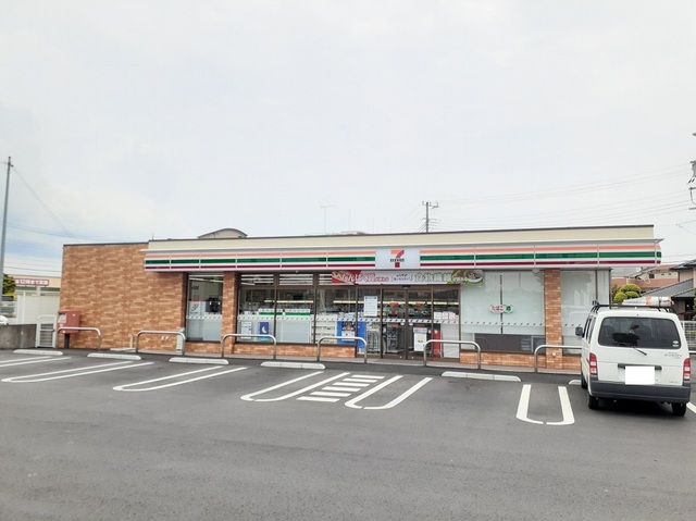 コンビニ　セブンイレブン（コンビニ）まで450m