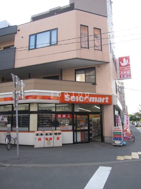 コンビニ　セイコーマート本郷店（コンビニ）まで179m