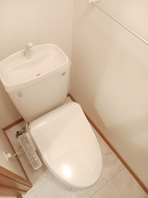 井原鉄道 湯野駅 徒歩6分 2階建 築19年のトイレ写真
