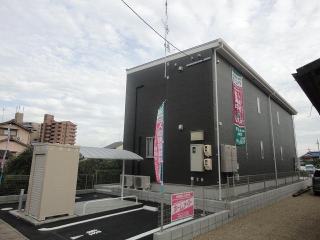 エントランス　外観写真（昼）