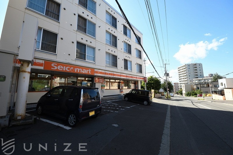 コンビニ　セイコーマート月寒西店（コンビニ）まで721m