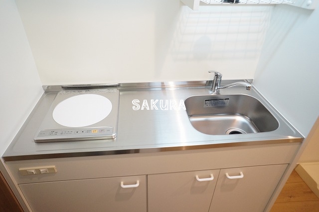 キッチン　広々使える快適な調理スペースです♪
