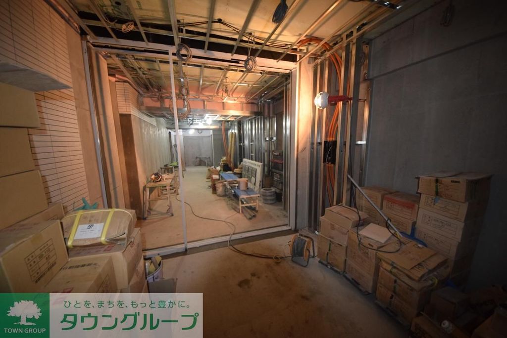 エントランス　駐車場