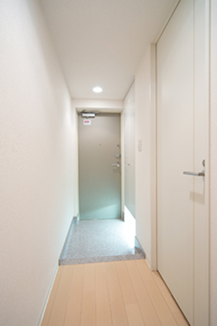 玄関　※写真は同タイプ住戸です。