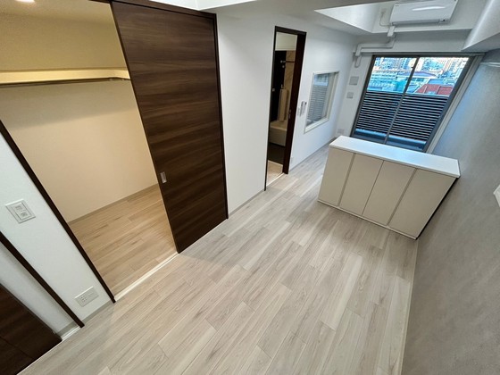 居室・リビング　※別部屋の写真です