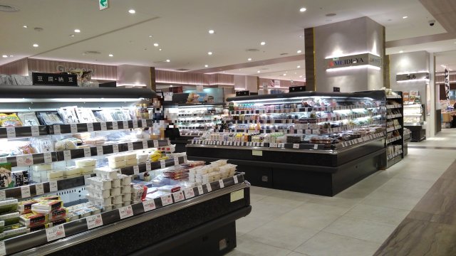 スーパー　ＭＥＩＤＩＹＡ　ＳＴＯＲＥ　浜松ストアー（スーパー）まで700m