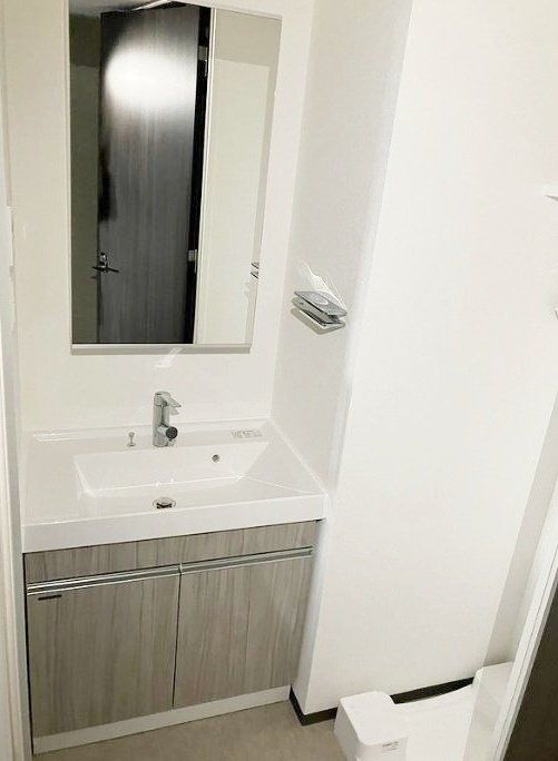 洗面設備　※同タイプの別のお部屋です。