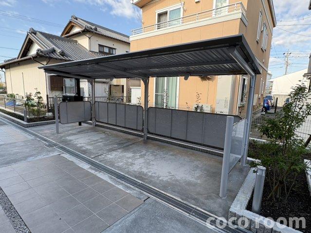 リヴィエール高岡の外観写真