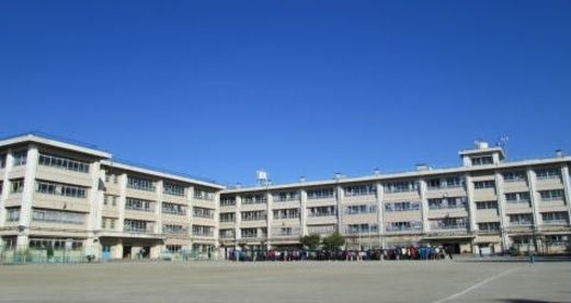 小学校　川崎市立/鷺沼小学校（小学校）まで770m