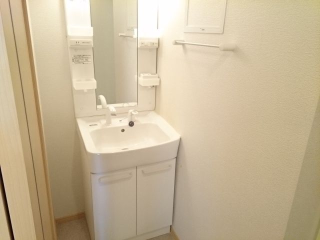 ブリーゼ行基の内装写真