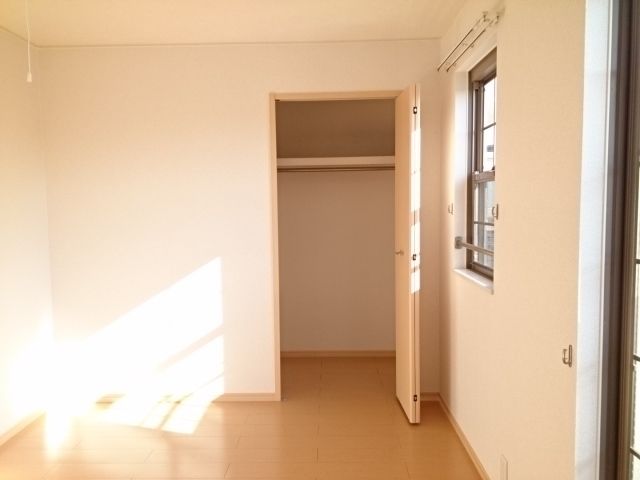 ブリーゼ行基の内装写真